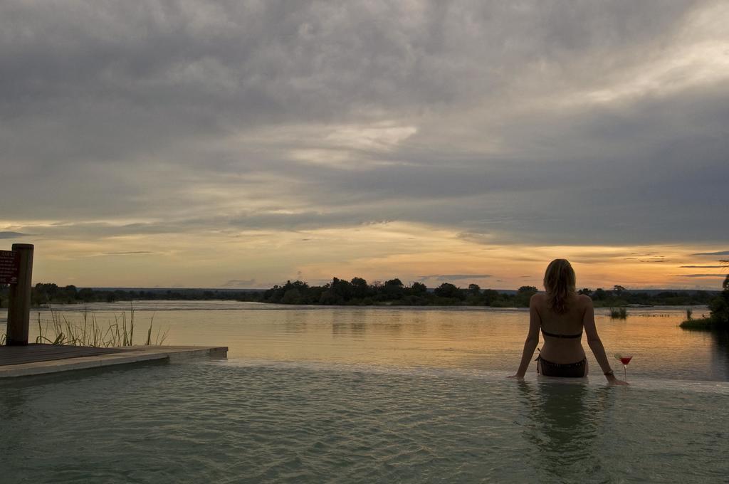Sanctuary Sussi & Chuma Villa Livingstone Bagian luar foto